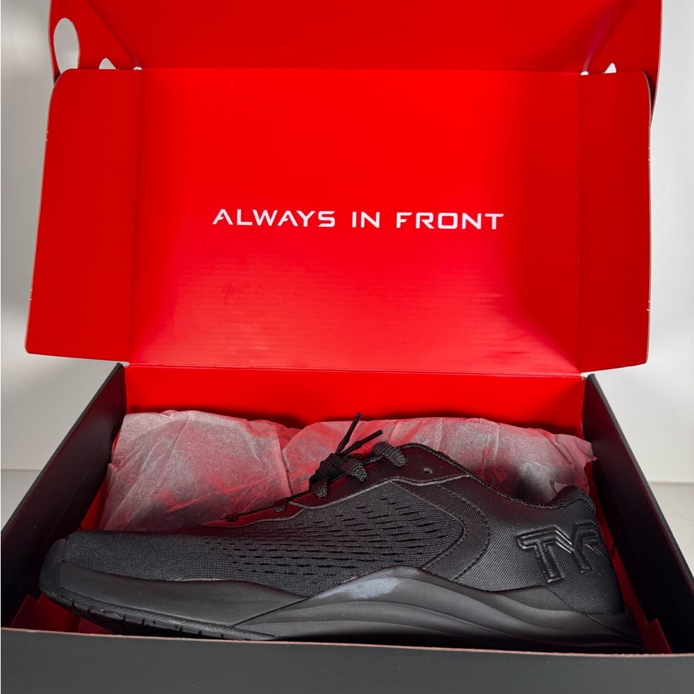 TYR men’s CXT-1 Trainer. Size 9.5-men’s/11 women’s. NIB. Never worn.